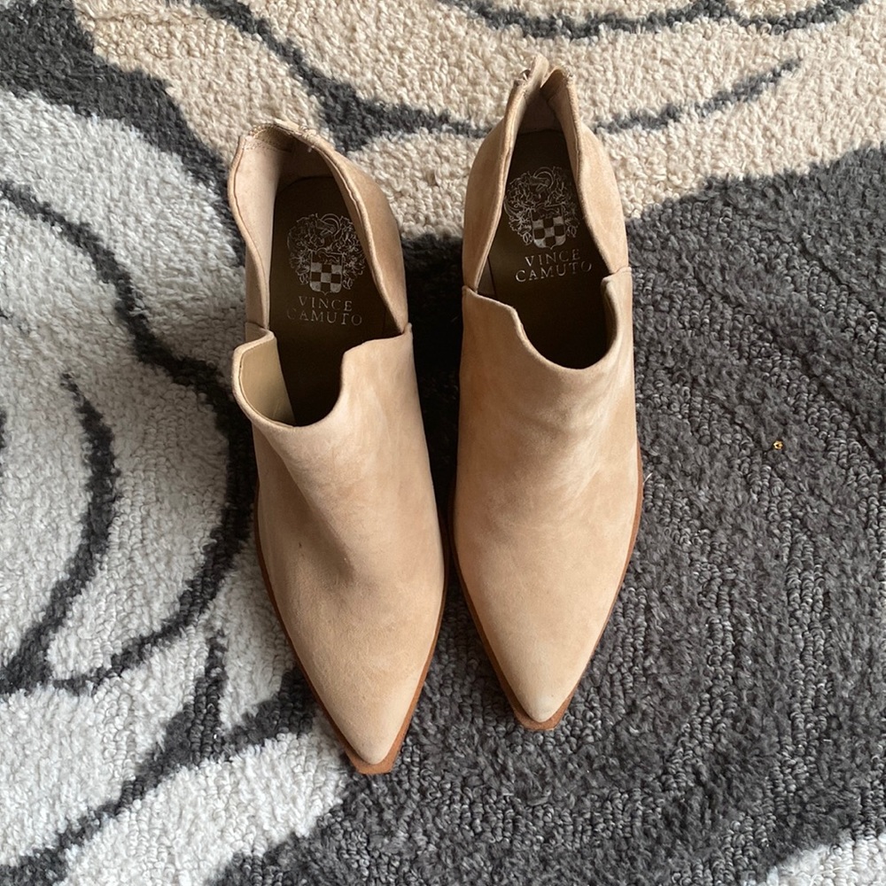Vince Camuto Bootie